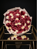 Vintage Red Deluxe Bouquet