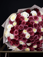 Vintage Red Deluxe Bouquet